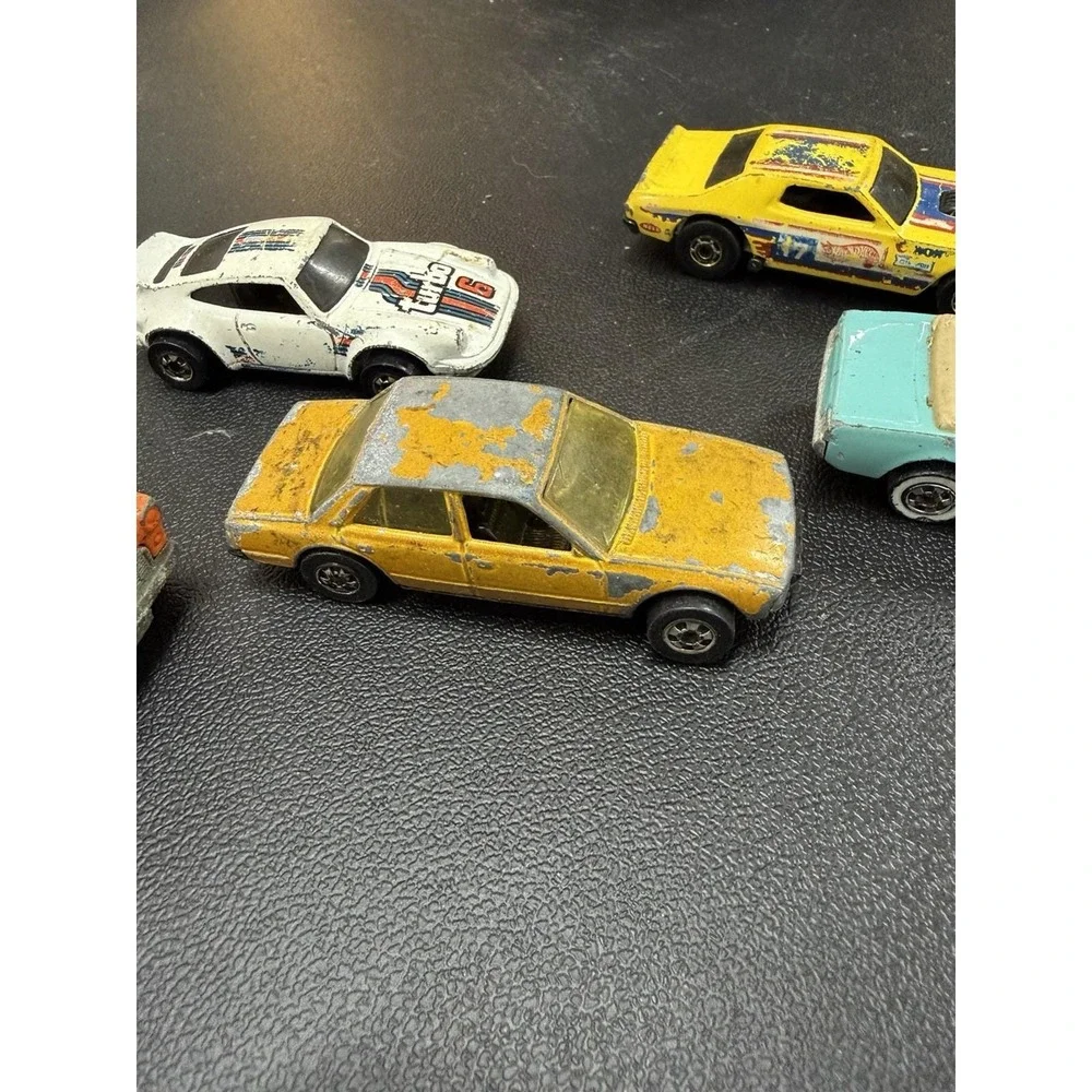 Lot of 8 1970s & 1980s Hot Wheels Matchbox Diecast Cars Trucks